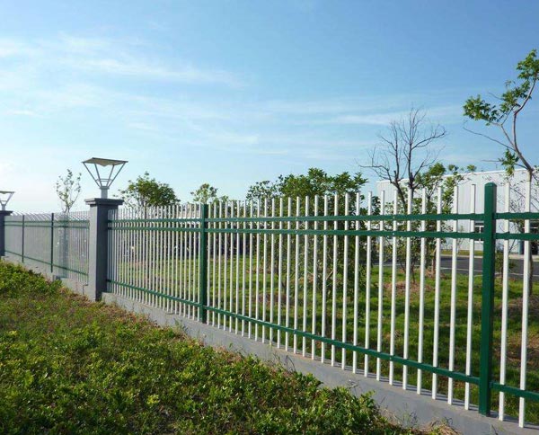 十堰鋅鋼護欄會生銹嗎？生銹是什么原因造成